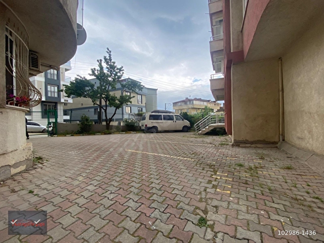 KİRALIK SİTE İÇİNDE ASANSÖRLÜ 2+1 ARA KAT 120 m² DAİRE CAMİ MAH. - Görsel 30