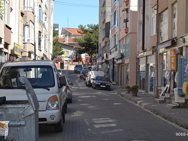 Lüleburgaz yeni mahalle çarşı merkezde eşyalarıyla satılık 1+1 geniş daire - Görsel 17