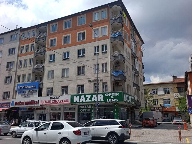 Hastane Caddesinde Temiz Bakımlı Satılık 3+1 Daire - Görsel 28