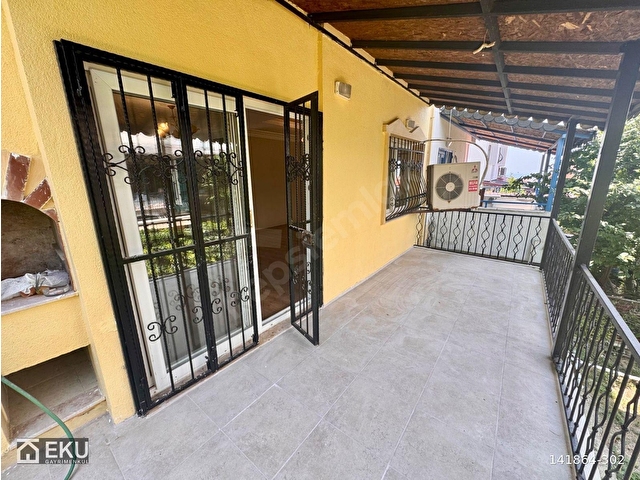 Kuşadadası Merkezde Köşe Konum Kullanıma Hazır Villa - Görsel 11