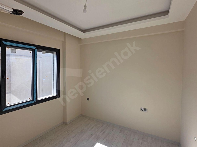 HAVUZLU SİTEDE DOĞALGAZLI YENİ VİLLA - Görsel 14