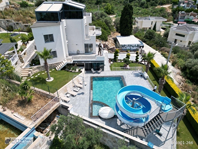 KUŞADASINDA EMSALSİZ 1200 M2 İÇİN DE SOSYAL DONATILI MÜSTAKİL VİLLA - Görsel 8