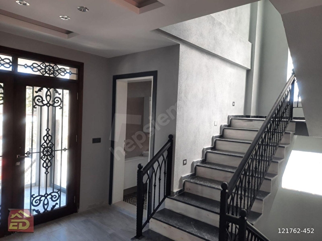 DAĞCI EMLAK BULDAN DOĞAYLA İÇ İÇE 9+2 SATILIK TRİPLEKS VİLLA - Görsel 9
