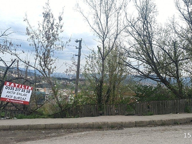 KARABÜK MERKEZ YEŞİL MAHALLEDE MERKEZİ KONUMDA TİCARİ+KONUT İMAR