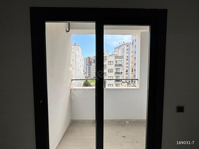 TEK BLOK DENİZE YAKIN ŞEHİR MANZARALI 2+1 SATILIK DAİRE - Görsel 24