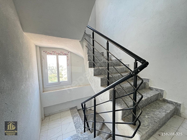 ELVAN ÖZÇELİDEN GÜMÜŞLÜKDE SATILIK 1+1 DAİRE - Görsel 13
