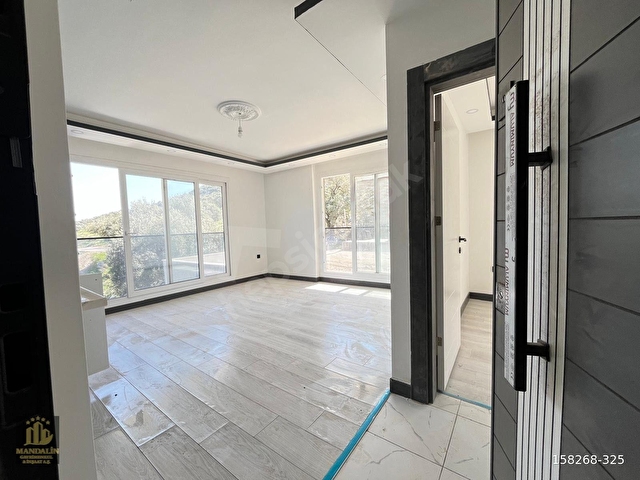 ELVAN ÖZÇELİDEN GÜMÜŞLÜKDE SATILIK 1+1 DAİRE - Görsel 9