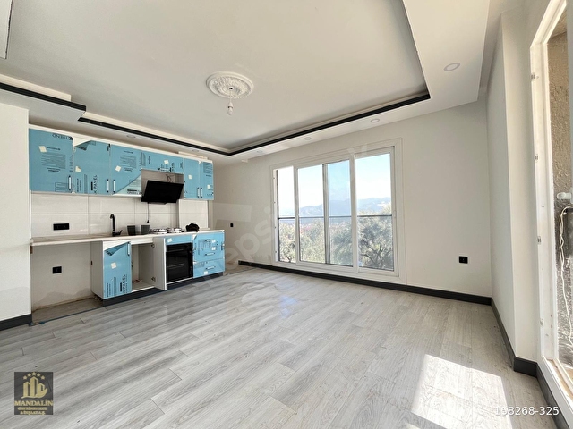 ELVAN ÖZÇELİDEN GÜMÜŞLÜKDE SATILIK 1+1 DAİRE
