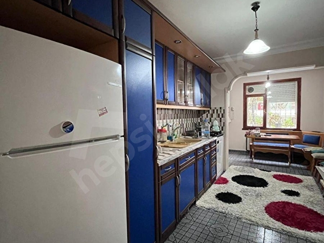 Durudan Çamlık Sahilde 4+1 220m2 Çok Geniş Ferah Daire!!! - Görsel 6