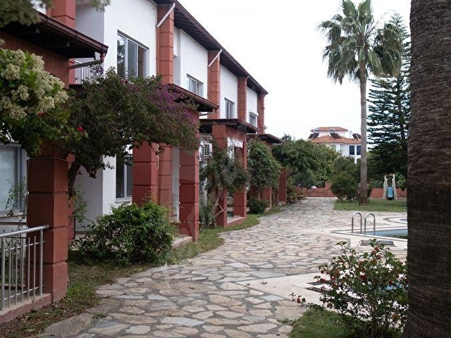 MUĞLA ORTACADA HAVUZLU SİTEDE 3+1 KİRALIK VİLLA - Görsel 8