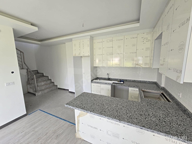 BÖLGENİN EN GÜZEL KONUMU KÖŞE BAŞI 5+2 ÇİFT TERAS BALKON 3 KAT - Görsel 18