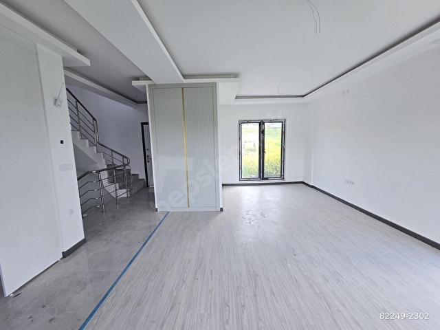 BÖLGENİN EN GÜZEL KONUMU KÖŞE BAŞI 5+2 ÇİFT TERAS BALKON 3 KAT - Görsel 3