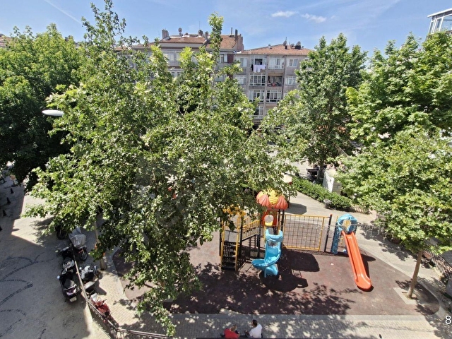 BAŞVEKİL EMLAKTAN ÇAPA K.SARAY MEYDANINDA 3.KAT 2+1 70M2 DAİRE. - Görsel 16