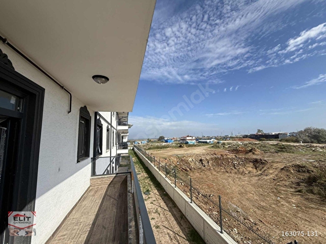 ÇİFT HAVUZLU DENİZE SIFIR SİTE İÇERİSİNDE 2+1 MUTFAK AYRI DAİRE - Görsel 23