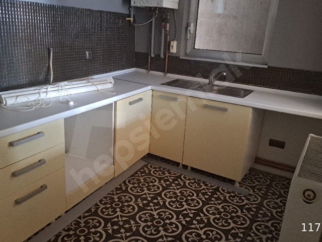 Cihangir Sıraselviler caddesinde Tarihi Binada 2.kat 4+1 yüksek Tavanlı Daire. - Görsel 11
