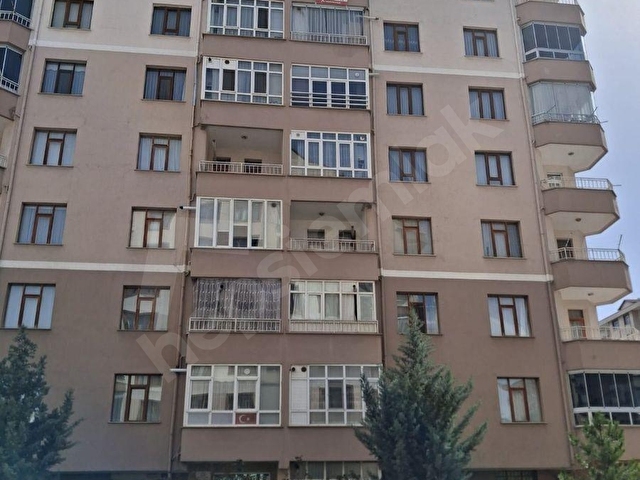 YAZIR MAHALLESİ TURMAK TRANVAY DURAGI YANI 3+1 SATILIK DAİRE