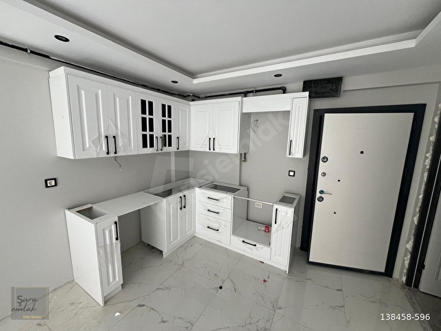 EMEK MAHALLESİ YALÇINTEPE CAMİİ YAKINI SATILIK ARAKAT 1+1 APART