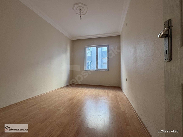 KARŞIYADA 2+1 90 M KULLANIŞLI MASRAFSIZ GDB CEPHE 1 KAT DAIRE - Görsel 16