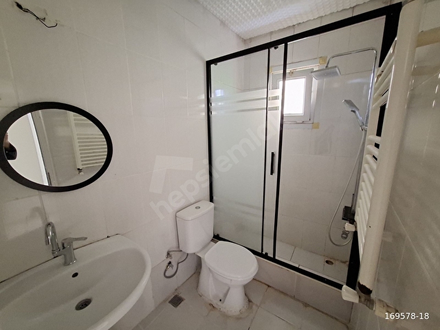 ÇENGELKÖY DE SAHİLE YÜRÜME MESAFESİNDE BAHÇE KULLANIMLI DAİRE - Görsel 16