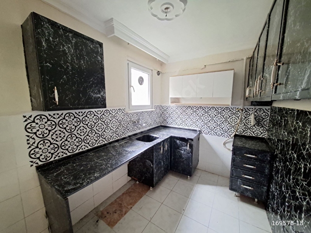 ÇENGELKÖY DE SAHİLE YÜRÜME MESAFESİNDE BAHÇE KULLANIMLI DAİRE - Görsel 14