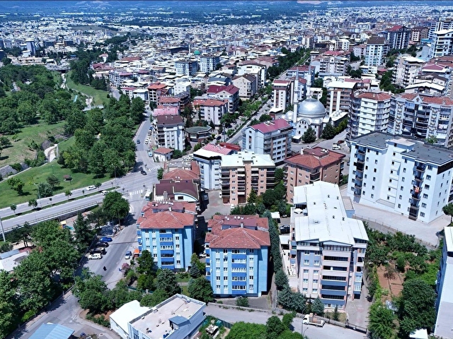 Bağlaraltında Bahçe Manzaralı, Siteiçi, Isı Yalıtımlı Masrafsız - Görsel 8