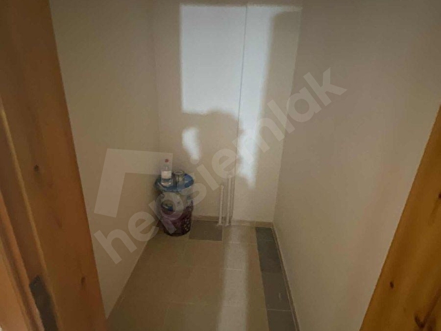 İZMİR BAYRAKLI ORG. NAFIZ GÜRMAN MAHALLESİNDE ACİL SATILIK DAİRE - Görsel 29
