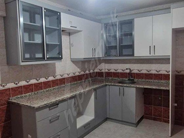 İZMİR BAYRAKLI ORG. NAFIZ GÜRMAN MAHALLESİNDE ACİL SATILIK DAİRE - Görsel 3