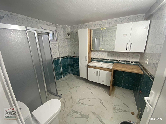 İZMİR BAYRAKLI ORG. NAFIZ GÜRMAN MAHALLESİNDE ACİL SATILIK DAİRE - Görsel 15