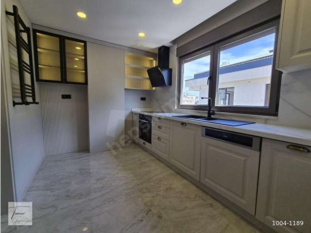 Caddebostan Caddeye 5. Bina 140 m² Net 4+1 / 2 Araçlık Numaralı Otopark Hakkı - Görsel 9