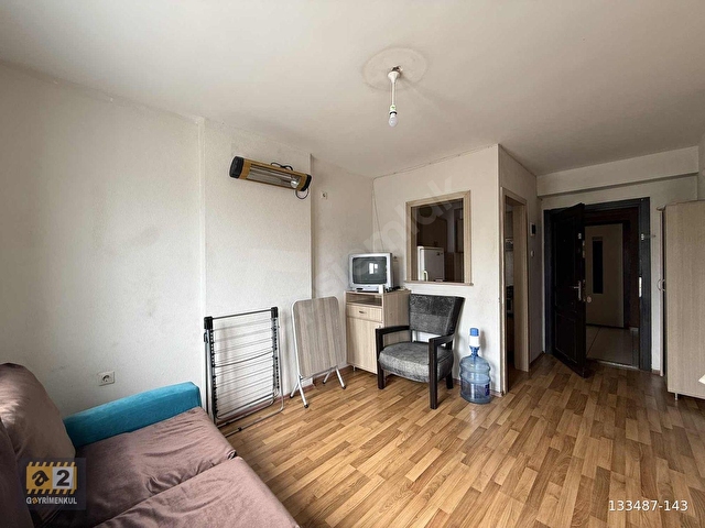 GÖRÜKLE MERKEZDE KOŞU YOLUNDA KİRALIK 1+1 DAİRE - Görsel 16