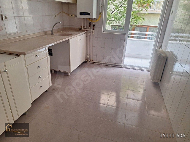 HG GAYRİMENKULDENMERKEZİ KONUMDA 3+1+KİLER 135M2 ARA KATTA ÇİFT BALKON!!! - Görsel 28