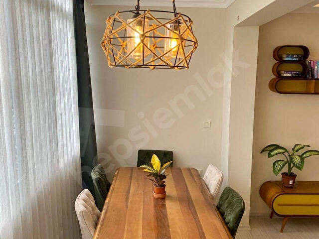 ARSLANBUCAKTA MÜSTAKİL BAHÇELİ EŞYALI KİRALIK 3+1 VİLLA - Görsel 12