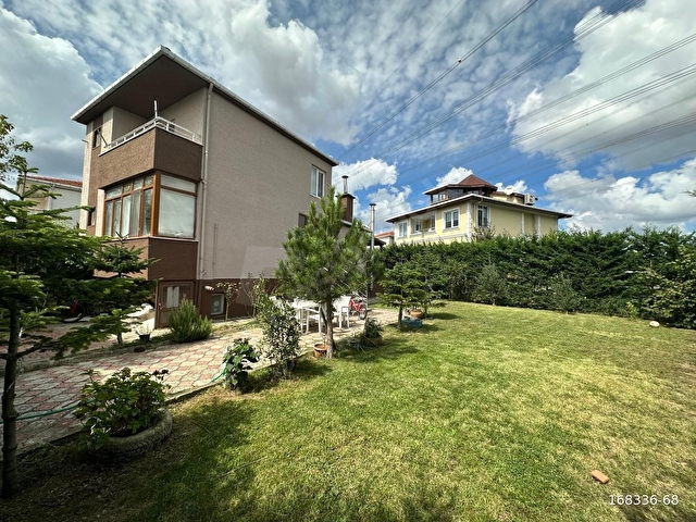 CEKADAN CEYLANKENT SİTESİNDE SATILIK LÜX VİLLA