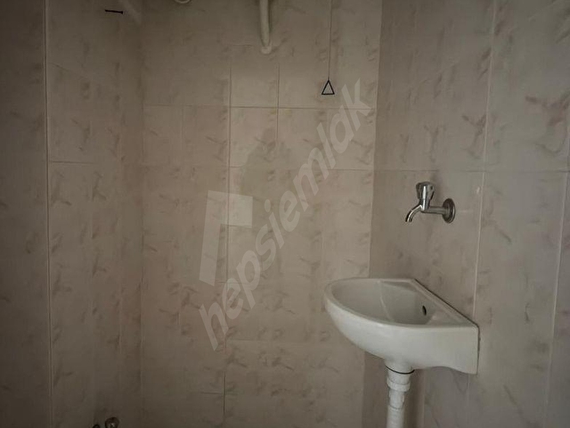 GÜLBAĞ ANA CADDE YAKINI KİRALIK 3+1 DAİRE - Görsel 14