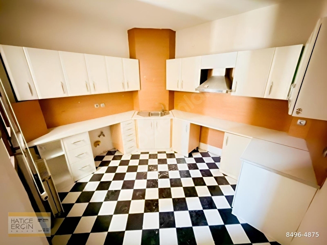 VALİKONAĞI CADDESİ MADOLYAN SOKAKTA 3+1 SATILIK BOŞ DAİRE - Görsel 16