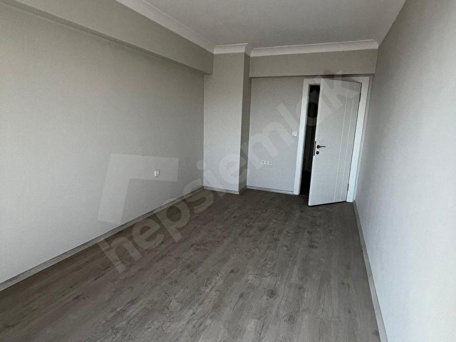Ulubeyde Ulaşımı Kolay, Cadde Üzeri, 8. Kat Önü Açık 3+1 - Görsel 10