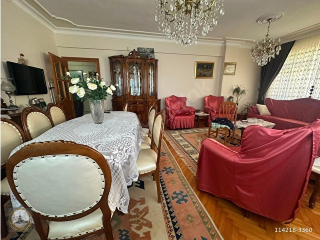 BAHÇELİEVLER DELİ HÜSEYİN PAŞA CADDESİNDE 140M2 FERAH 3+1 DAİRE - Görsel 4