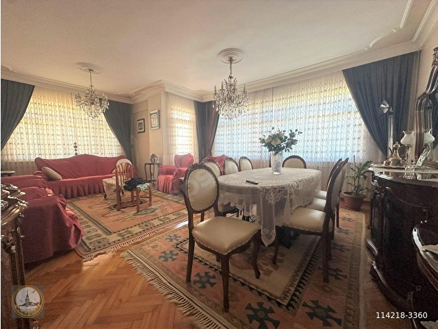 BAHÇELİEVLER DELİ HÜSEYİN PAŞA CADDESİNDE 140M2 FERAH 3+1 DAİRE