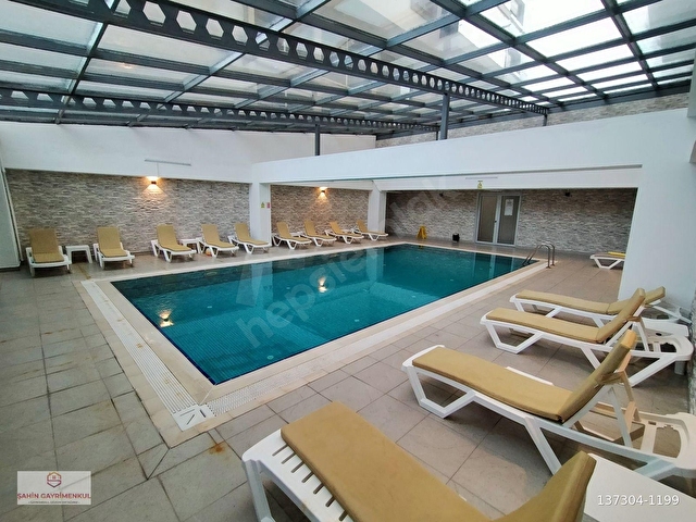 YENİŞAFAKTA SİTE İÇİ 3+1 180 M2 SATILIK LÜX DAİRE