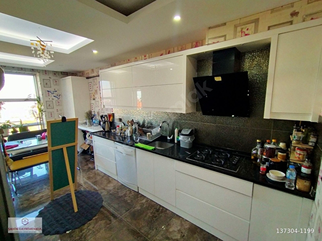 YENİŞAFAKTA SİTE İÇİ 3+1 180 M2 SATILIK LÜX DAİRE - Görsel 21