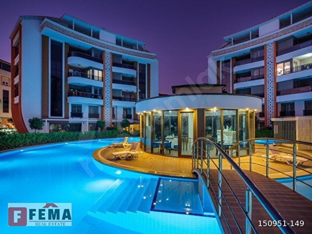 Lüks Donanımlı Sitede Satılık 4+1 Rezidans - For Sale - Görsel 2