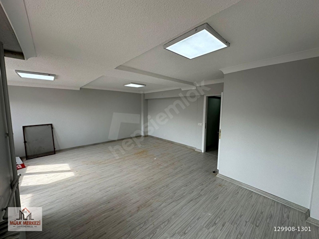 TURAN GÜNEŞ CADDE ÜZERİ - ÖN CEPHE - KOMPLE YAPILI SATILIK OFİS - Görsel 3