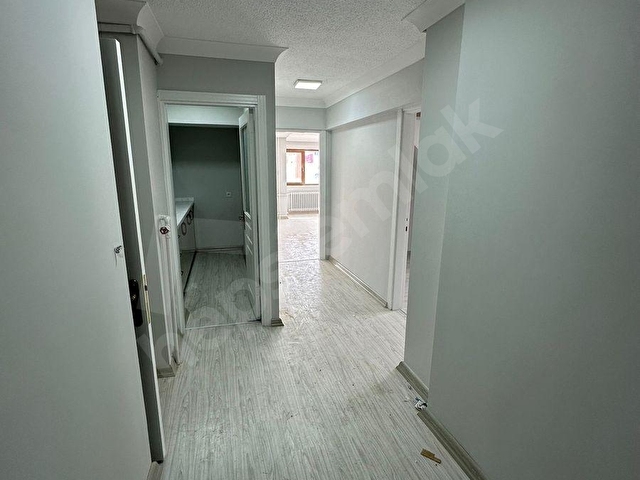 TURAN GÜNEŞ CADDE ÜZERİ - ÖN CEPHE - KOMPLE YAPILI SATILIK OFİS - Görsel 17