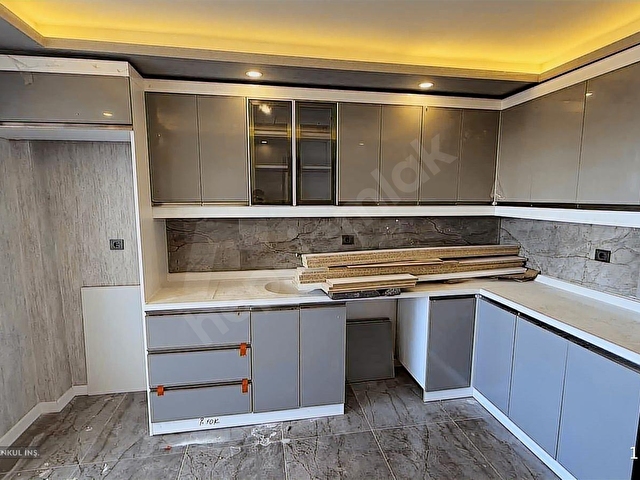 PRESTİJDEN YEŞİLTEPEDE KİLER EBEVEYN G.ODALI LÜKS DAİRE - Görsel 2