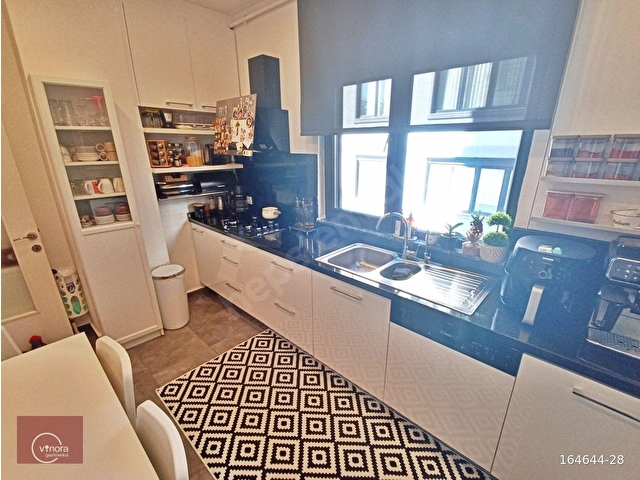 GÖZTEPEDE ÖZGÜRLÜK PARKI VE MARMARAYA YAKIN BALKONLU 3+1 SATILIK DAİRE - Görsel 5