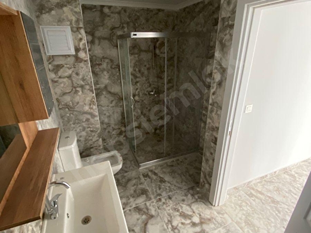GİZLİ EMLAKTAN ORTACAMİ MAH. SIFIR, E.BANYOLU, 2+1 DAİRE - Görsel 21