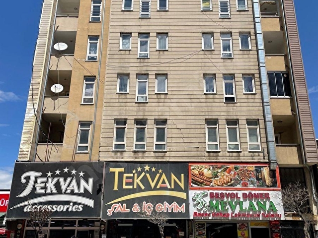 VAN KÜLTÜR SARAYI ALTI 3+1 KİRALIK DAİRE