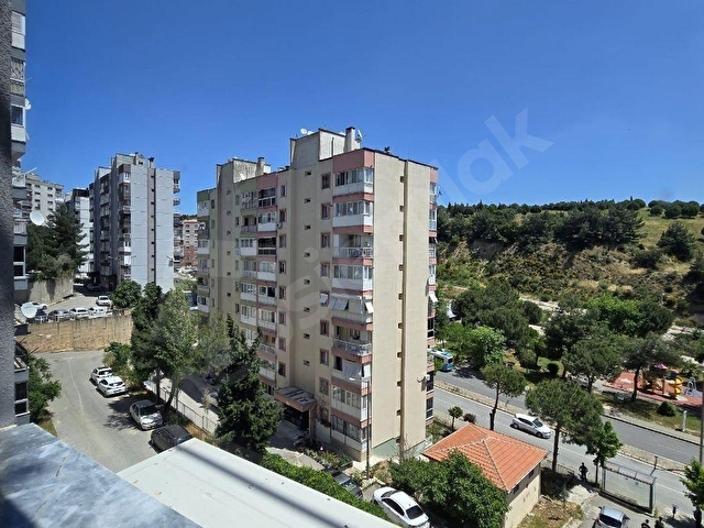 GAZİEMİR ZAFER MHDE DOĞA MANZARALI 2+1 ASANSÖRLÜ DAİRE - Görsel 22