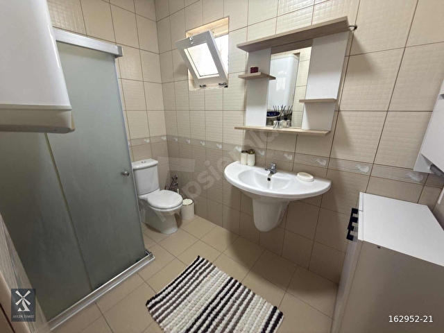 Alaçatı Çarşıya Yürüme Mesafesinde 3+1 Yıllık Kiralık Villa - Görsel 4