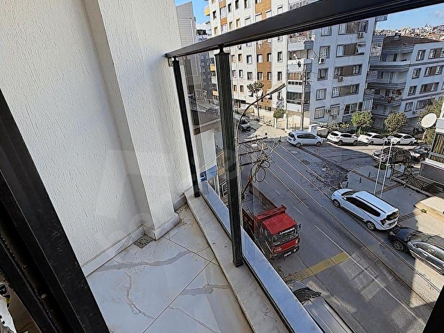 DEMET SAİM ÇIKRIKÇI CAD. ÜZERİ 2+1 ASANSÖR OTOPARK SIFIR SATILIK - Görsel 9